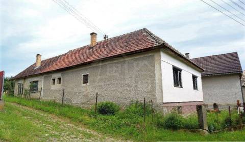 CENA DOHODOU -Pôvodný vidiecky dom v pokojnej časti obce