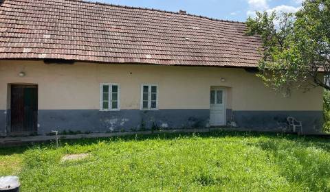 Rodinný dom vhodný na chalupárčenie v obci Bystričany.
