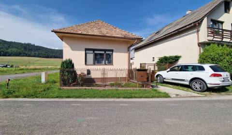  REZERVOVANÉ Rodinný dom Sp.Štiavnik Pozemok 889m2, 2 garáže