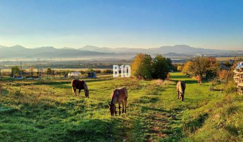 POZEMOK 1560m2 ideálny na výstavbu RD v nádhernej lokalite - Turčiansk