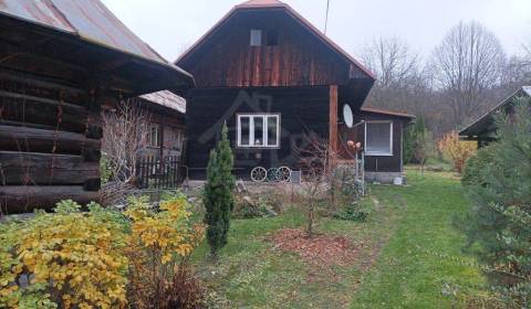 Pôvabná drevenica v centre obce Rudinská neďaleko Žiliny