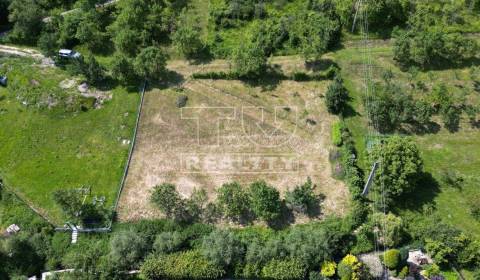 PRIPRAVUJEME DO PONUKY STAVEBNÝ POZEMOK V OBCI DOLNÝ LIESKOV, 640 m2, 