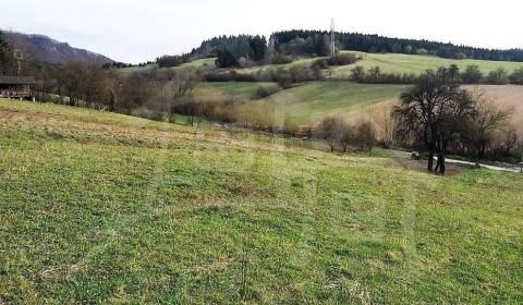 Väčší pozemok s výhľadom – Považská Bystrica - časť Horný Moštenec