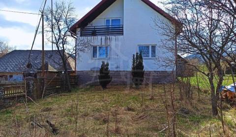 Rodinný dom na predaj v obci Zboj - Poloniny