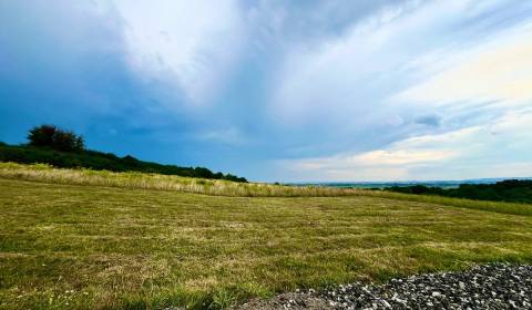 Pekný rovinatý pozemok - Vyšná Hutka 