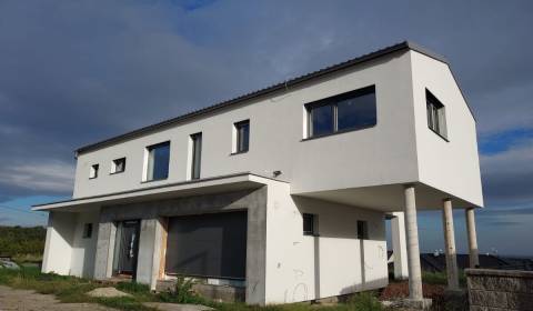 Priestranná Novostavba RD obec Dubová 184,5m2