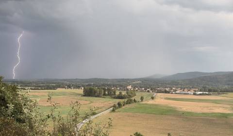 Predaj chaty s rekreačným pozemkom v Šahách, okres Levice