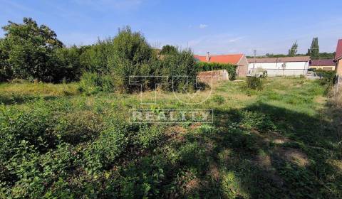 VYNIKAJÚCI stavebný POZEMOK, Budmerice, 1.322 m2