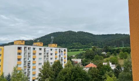 Hľadáme pre klienta 4 izb. byt v časti Podlavice - Banská Bystrica