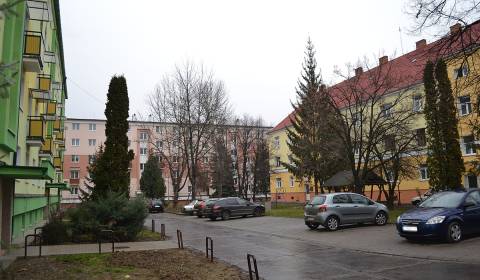 REZERVOVANÉ: 3i byt s balkónom; kompl. rek.;Malinovského; Lučenec