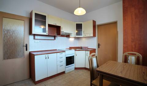 NOVINKA ! 2 izbový byt + 2x loggia - Trenč. Stankovce 56m²