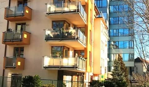 Kancelárie pri Národnej banke, 105 m2, Fazuľová ul., Bratislava I