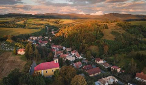 Podkriváň – 2.100 m2 ORNÁ PÔDA – Na predaj