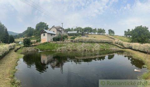 Dom na polosamote s rybníkom 5712m2. Znížená cena.