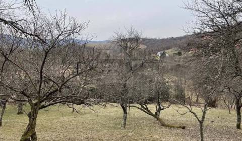 Pozemok pre dve chatky pri Jablonove nad Turňou