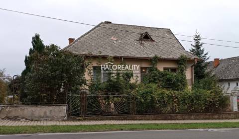 Predaj, rodinný dom Kravany - EXKLUZÍVNE HALO REALITY