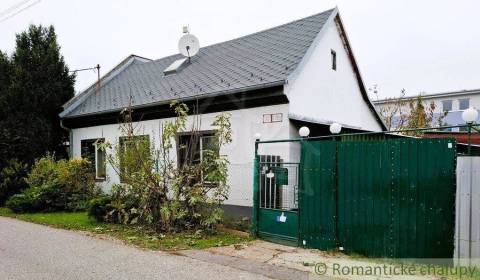 Rodinný dom s 3 izbami v Ružinove, pozemok 250 m2, na predaj