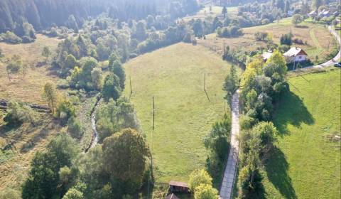 Predaj jedinečného pozemku 836 m2 s IS na parcele v Makove