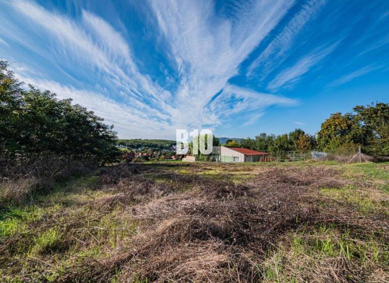 Nitra Pozemky - bývanie predaj reality Nitra