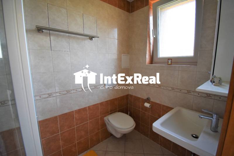 Nevšedný rodinný dom pre náročných pri Galante, predaj, viac na: https://reality.intexreal.sk/