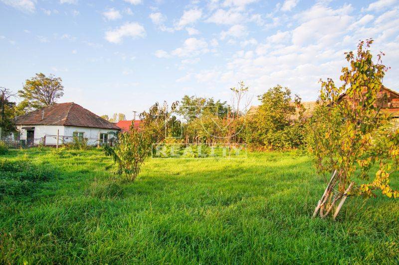 Strekov Pozemky - bývanie predaj reality Nové Zámky