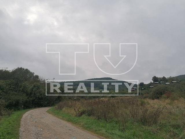 Horné Srnie Pozemky - bývanie predaj reality Trenčín