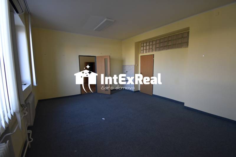 Dvoj – Kancelária na prenájom, Galanta centrum, viac na: https://reality.intexreal.sk/