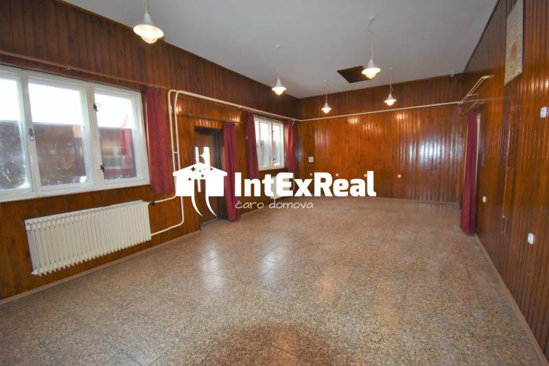 Prenájom  časť budovy na podnikanie, Dolné Saliby, viac na: https://reality.intexreal.sk/