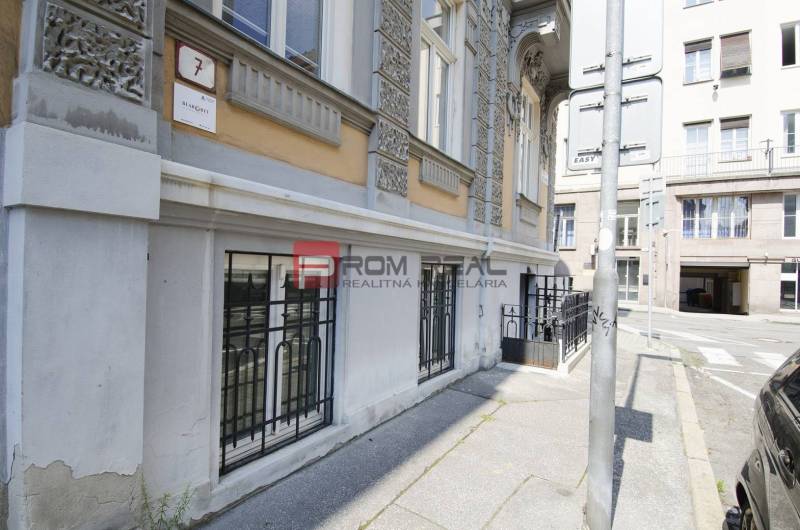 Rekreačný apartmán predaj reality Bratislava - Staré Mesto