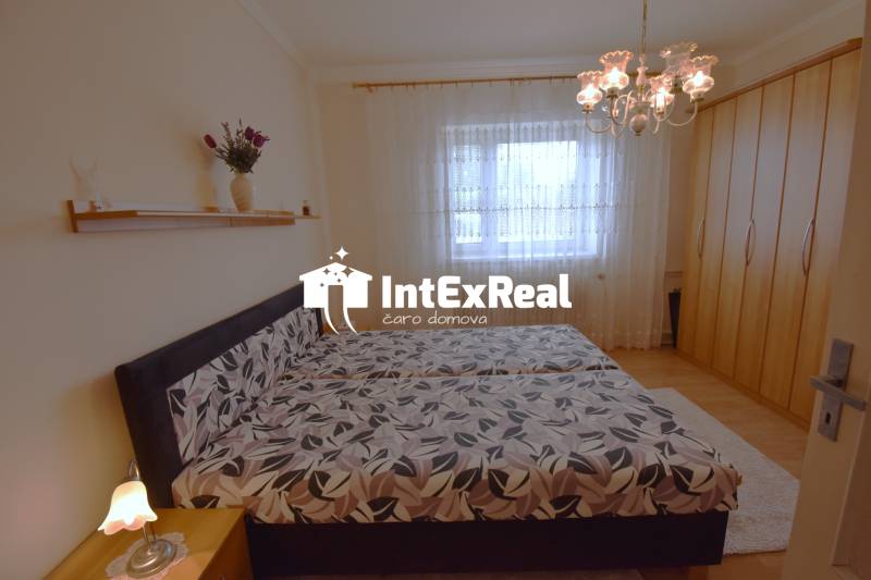 Útulný domov!  Na predaj rodinný dom, 7,8 á Čierny Brod, viac na: https://reality.intexreal.sk/