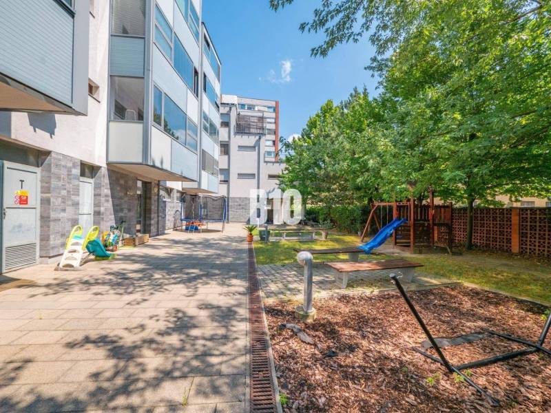 Bratislava - Nové Mesto 4-izbový byt predaj reality Bratislava - Nové Mesto