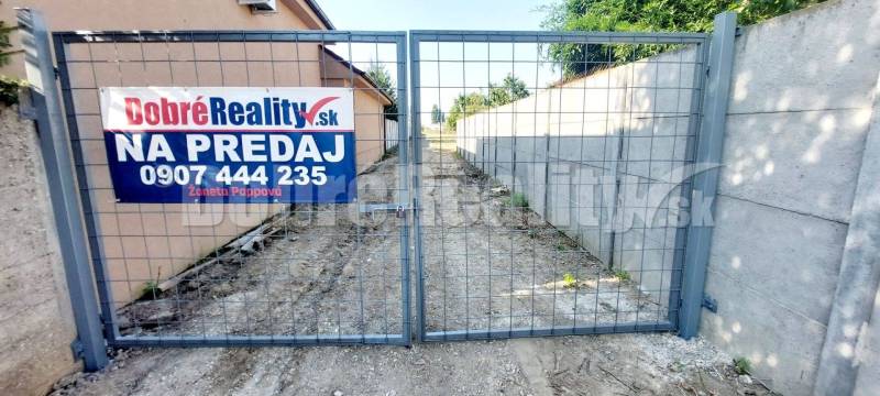 Kráľová nad Váhom Pozemky - bývanie predaj reality Šaľa