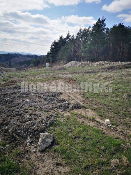 Badín Pozemky - bývanie predaj reality Banská Bystrica