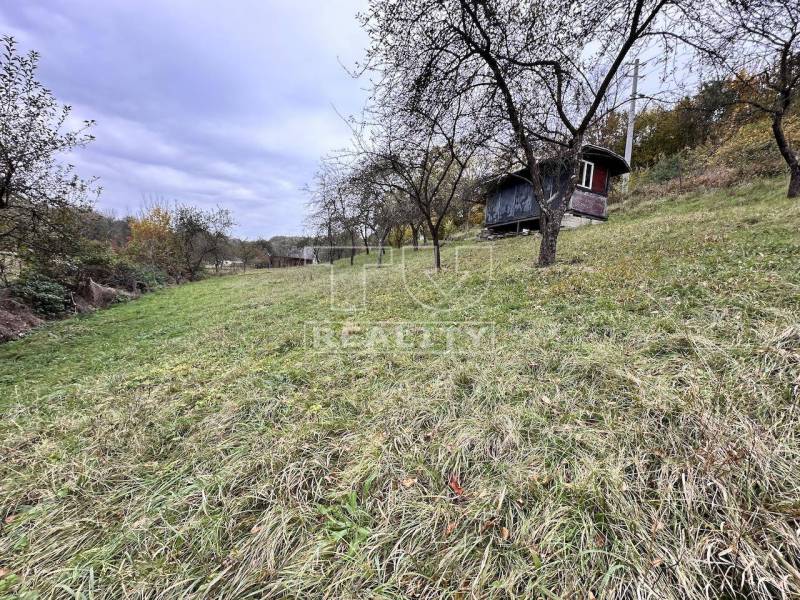 Trenčín Pozemky - bývanie predaj reality Trenčín