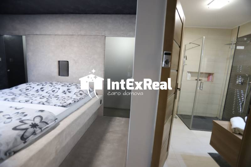 Pre náročných, vysnívaný domov na predaj, Veľký Meder, viac na: https://reality.intexreal.sk/