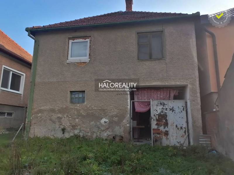 Hostie Rodinný dom predaj reality Zlaté Moravce