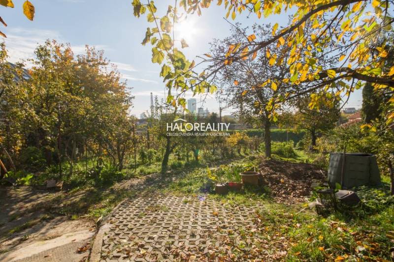 BA - Nové Mesto Rodinný dom predaj reality Bratislava - Nové Mesto