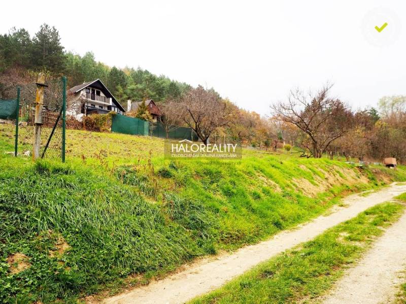 Hôrka nad Váhom Rekreačné pozemky predaj reality Nové Mesto nad Váhom