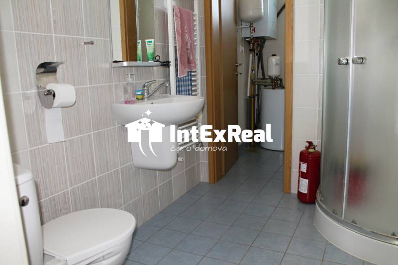 Prenájom podnikateľského objektu, Galanta , viac na: http://reality.intexreal.sk/